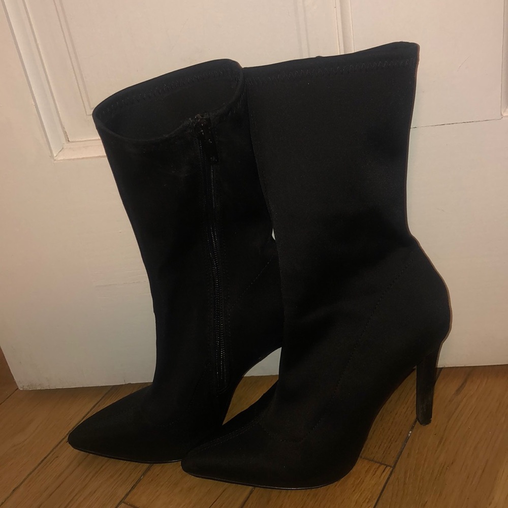 All black boots